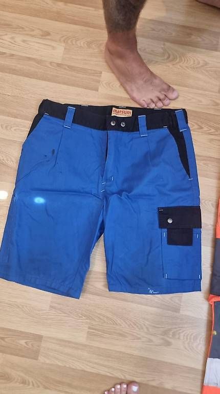 Pantaloni: Arbeitshose – Usato da Niedergösgen venduto da 7591