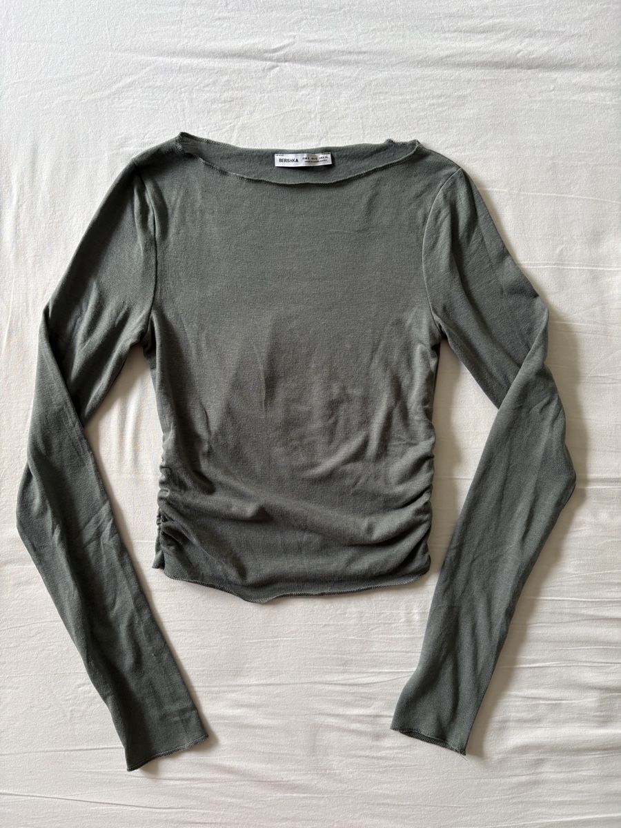 Bershka Top: Bershka langarm Top, Grösse S – Nuovo (secondo la descrizione) da Zürich venduto da Sera.13 3