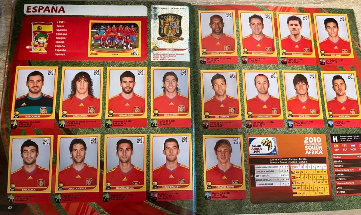 Panini Album: Panini 2010 album officiel complet – Nuovo (secondo la descrizione) da Biel/Bienne venduto da dre_kk2q 7
