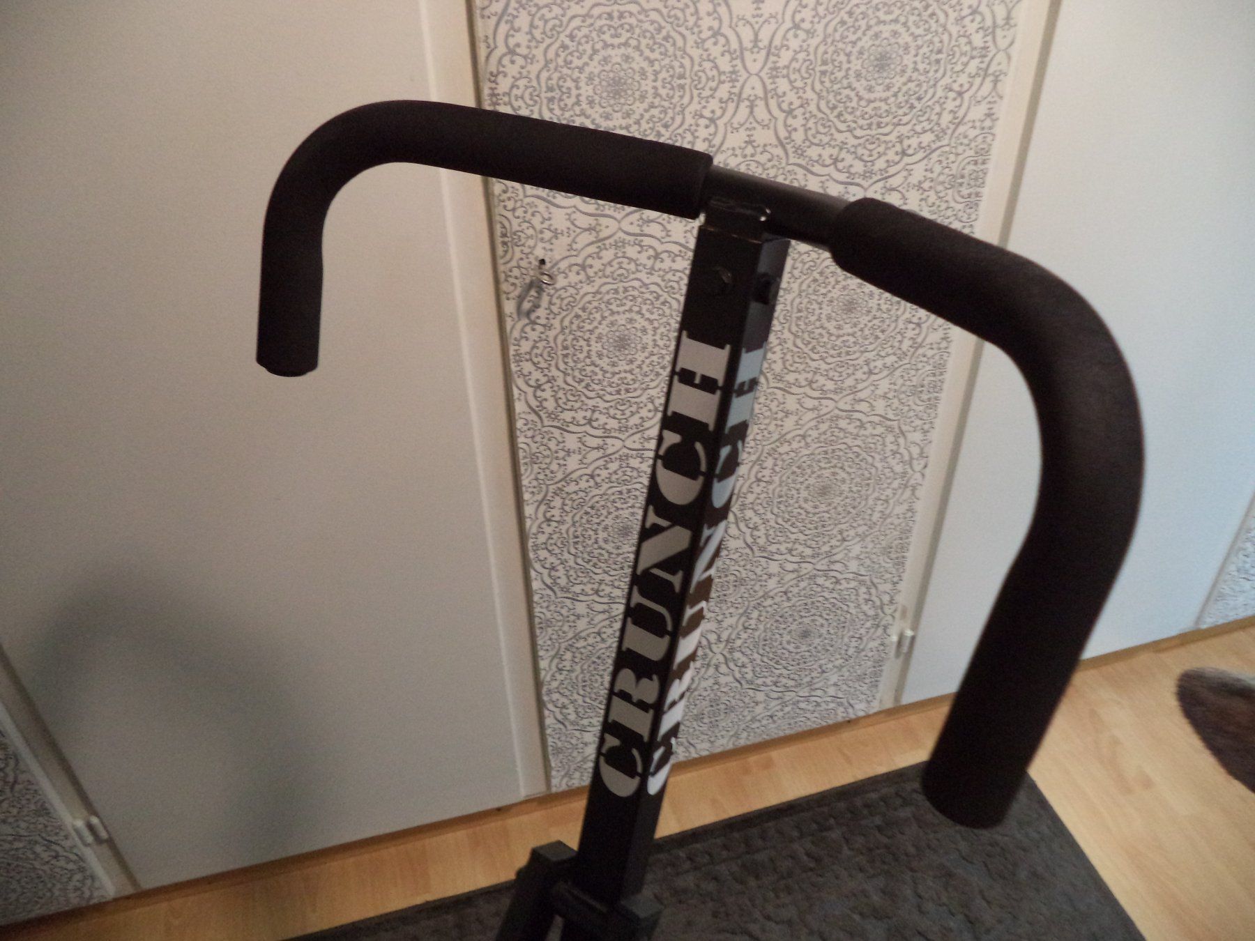 Hometrainer: CHRUNSCH Bauch/ Beine Trainer – Usato da Rieden AG venduto da Wirth03 4