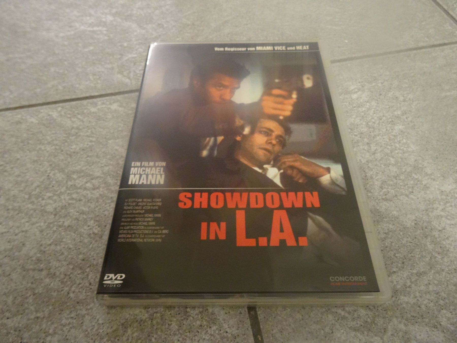 Tutti i DVDs: DVD Showdown in L.A. Michael Mann – Usato da Olten venduto da Disc-Verkauf