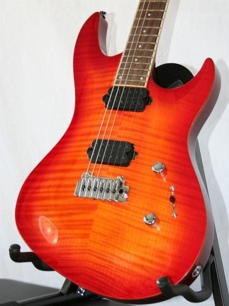 Strumenti musicali: E Gitarre, Power St-rat, Flame Maple Reverse Headstock – Nuovo e nell'imballaggio originale da Lostallo venduto da Guddah78