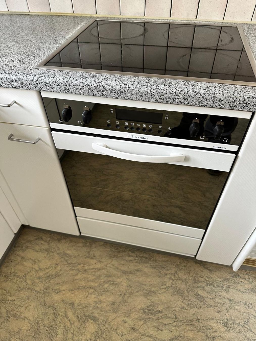 Electrolux Forni: Backofen mit Glaskeramik - Electrolux – Usato da Spreitenbach venduto da Space_X 2