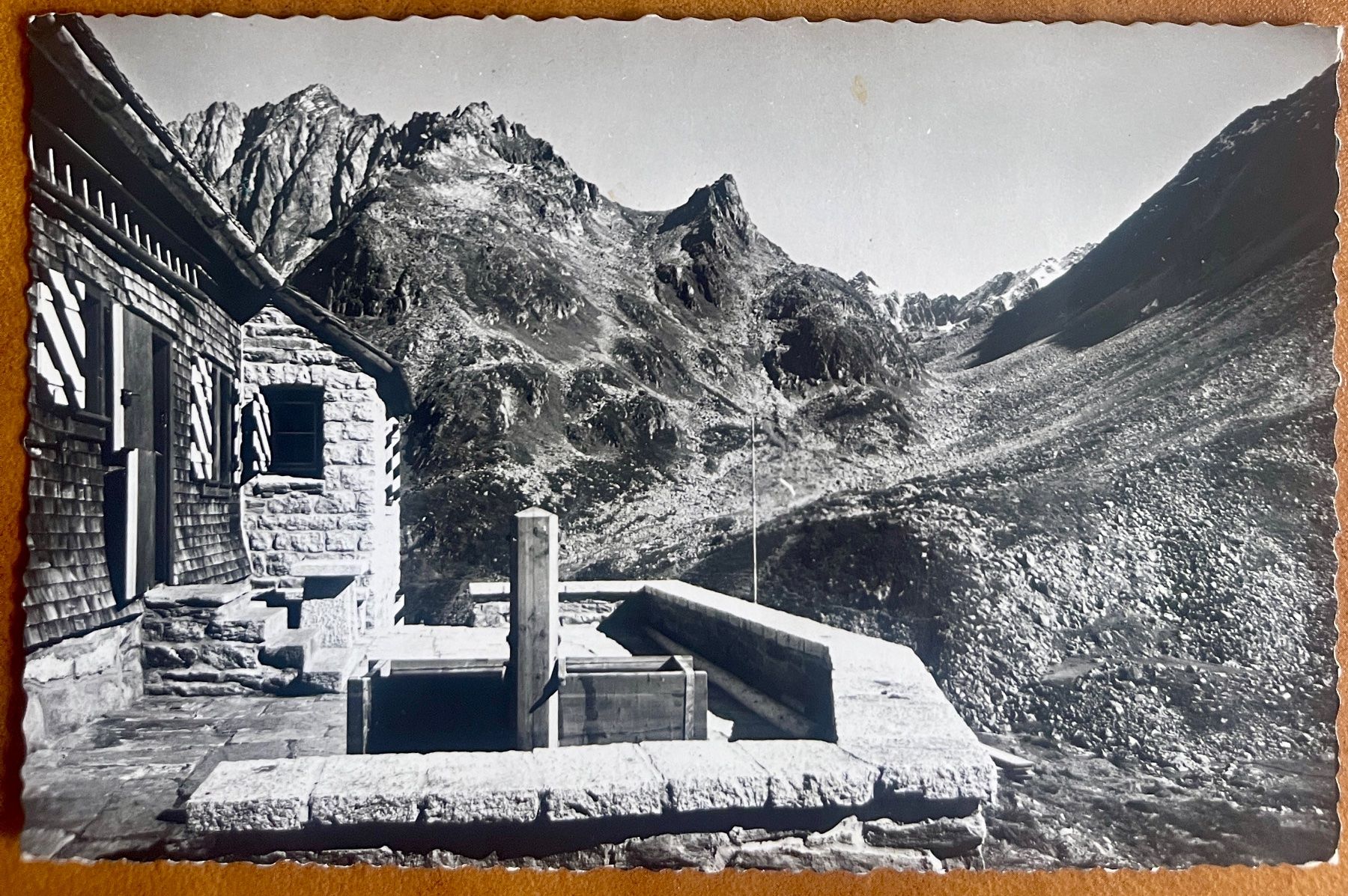 Cartoline postali: ETZLIHÜTTE  mit  Krüzlipass 1949 – Usato da Lutry venduto da Ediego