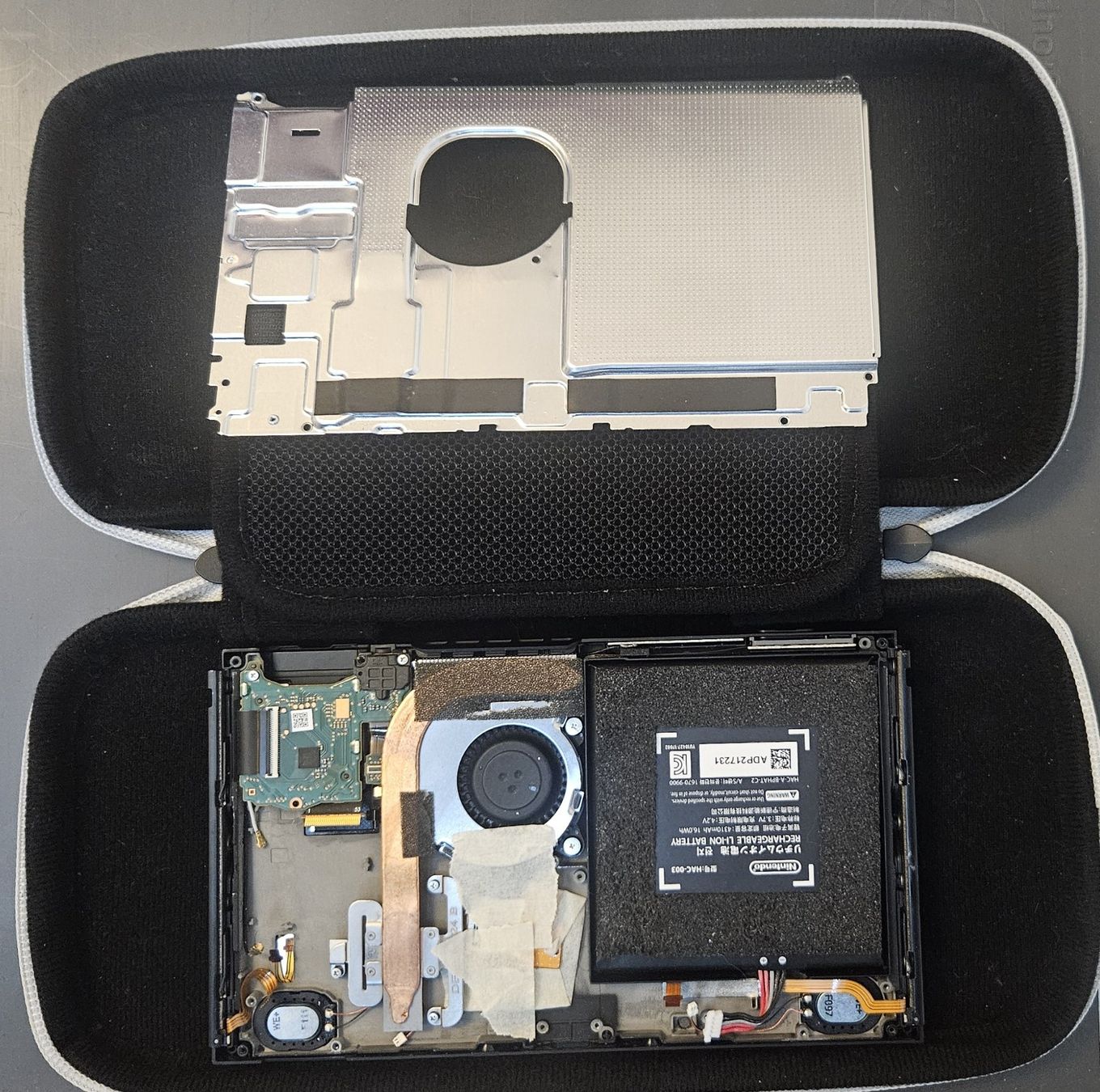 Nintendo Console: Nintendo Switch Ersatzteilset - Bildschirm mit Zubehör – Difettoso da Ebmatingen venduto da RetroVans 7