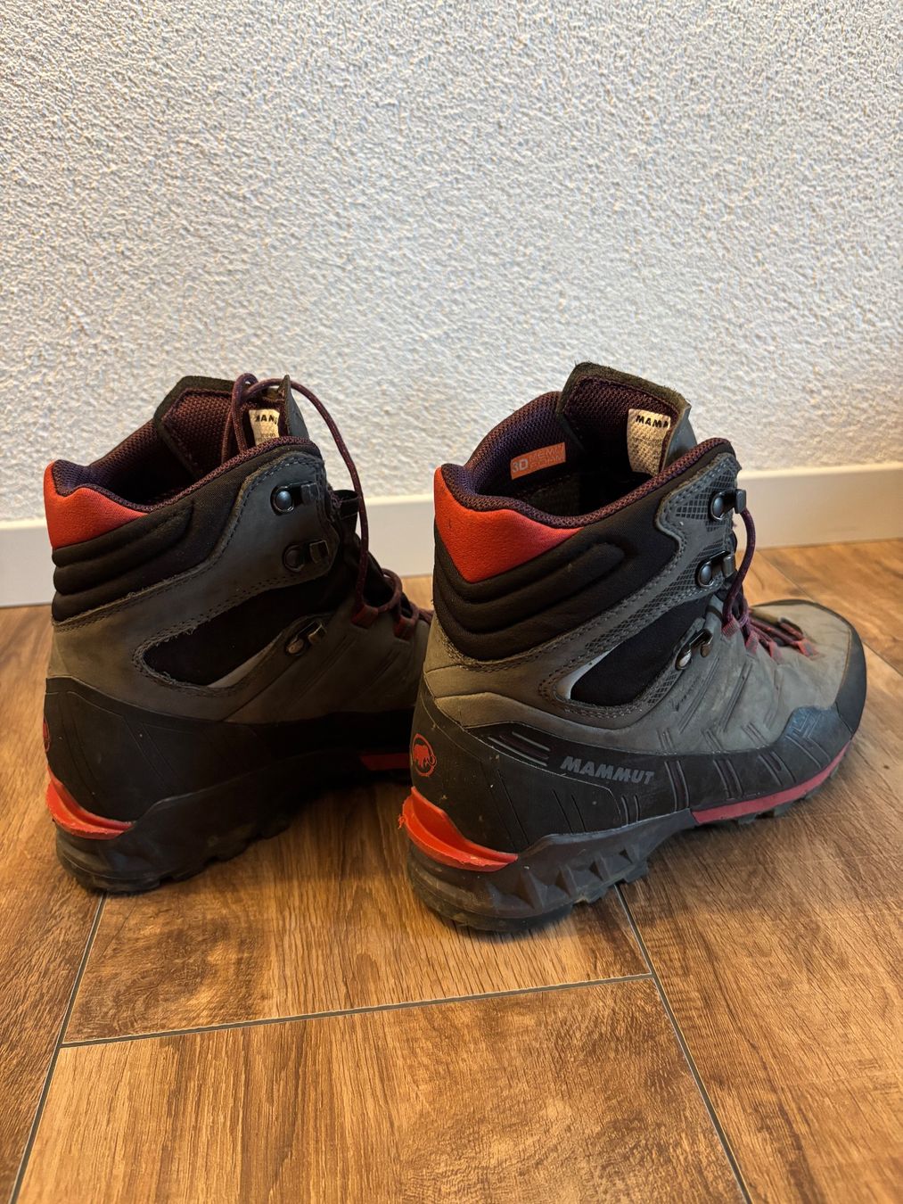 Mammut Scarpe da donna: Robuster Damen MAMMUT-Wanderschuh Grösse 39⅓ – Usato da Zofingen venduto da jan_v6v8 1