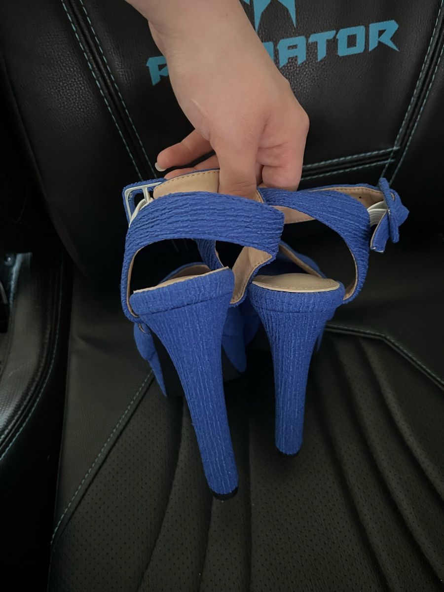 Scarpe da donna: Blaue High heels Neu  – Nuovo e nell'imballaggio originale da Biberist venduto da sai_bw7l 2