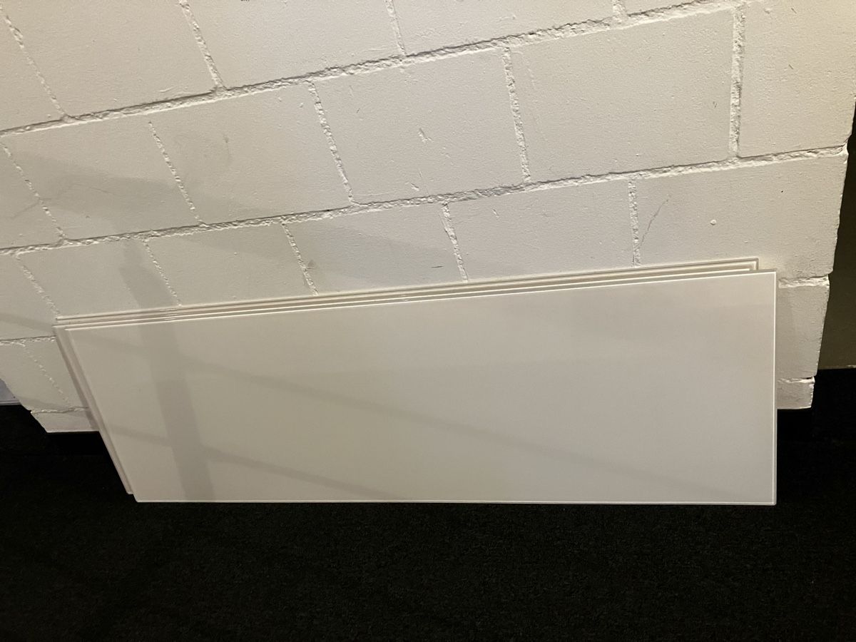 Servierplatten: Deckplatte Besta Glas weiss – Gebraucht aus Buchrain von tan_97r5