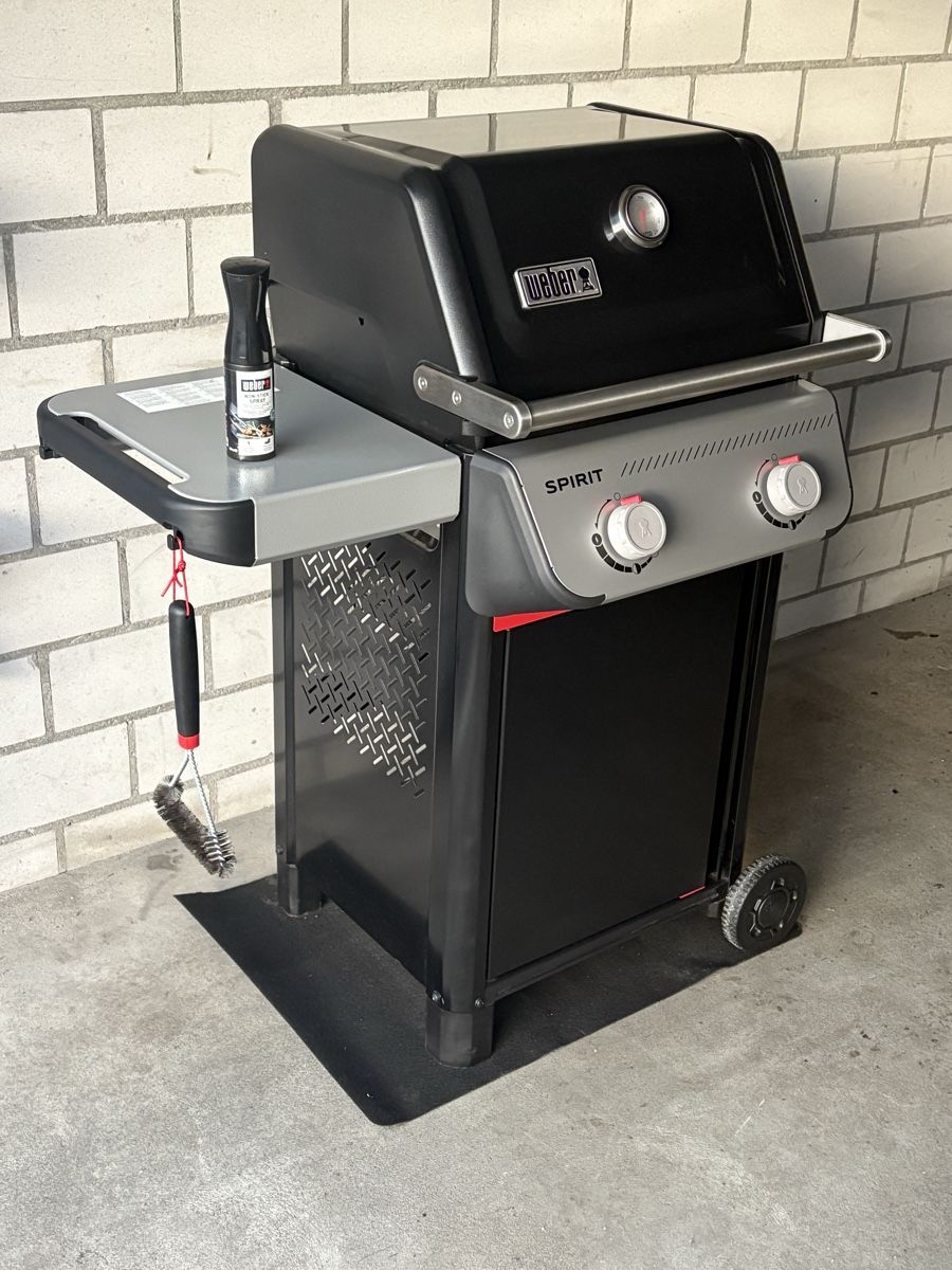 Grils: Weber Spirit E-210 Gasgrill – D'occasion à Roggwil BE par gus_pf8l