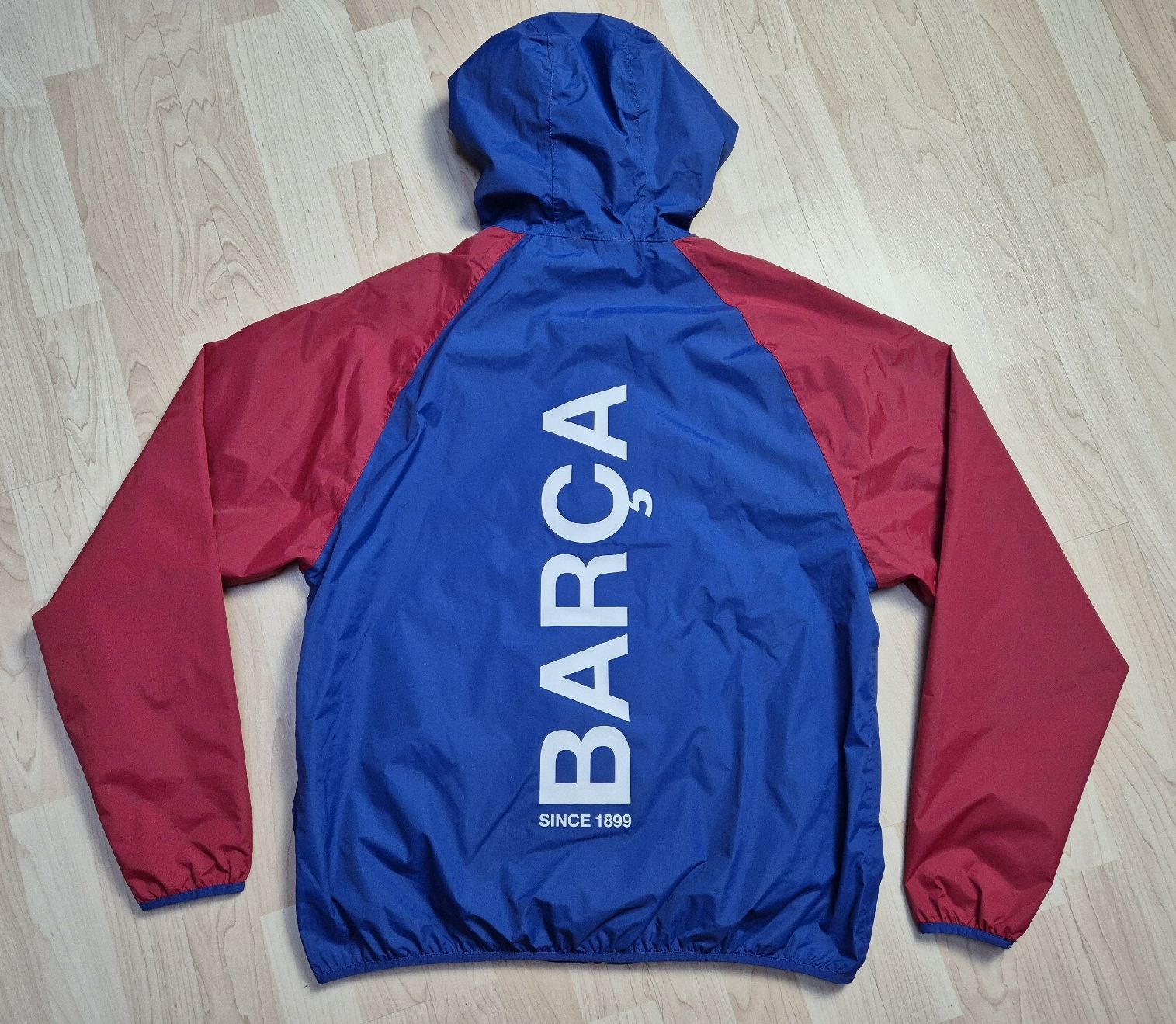 Giacche: FC Barcelona Regenjacke Grösse L – Nuovo (secondo la descrizione) da St. Gallen venduto da CaliSunshine 1
