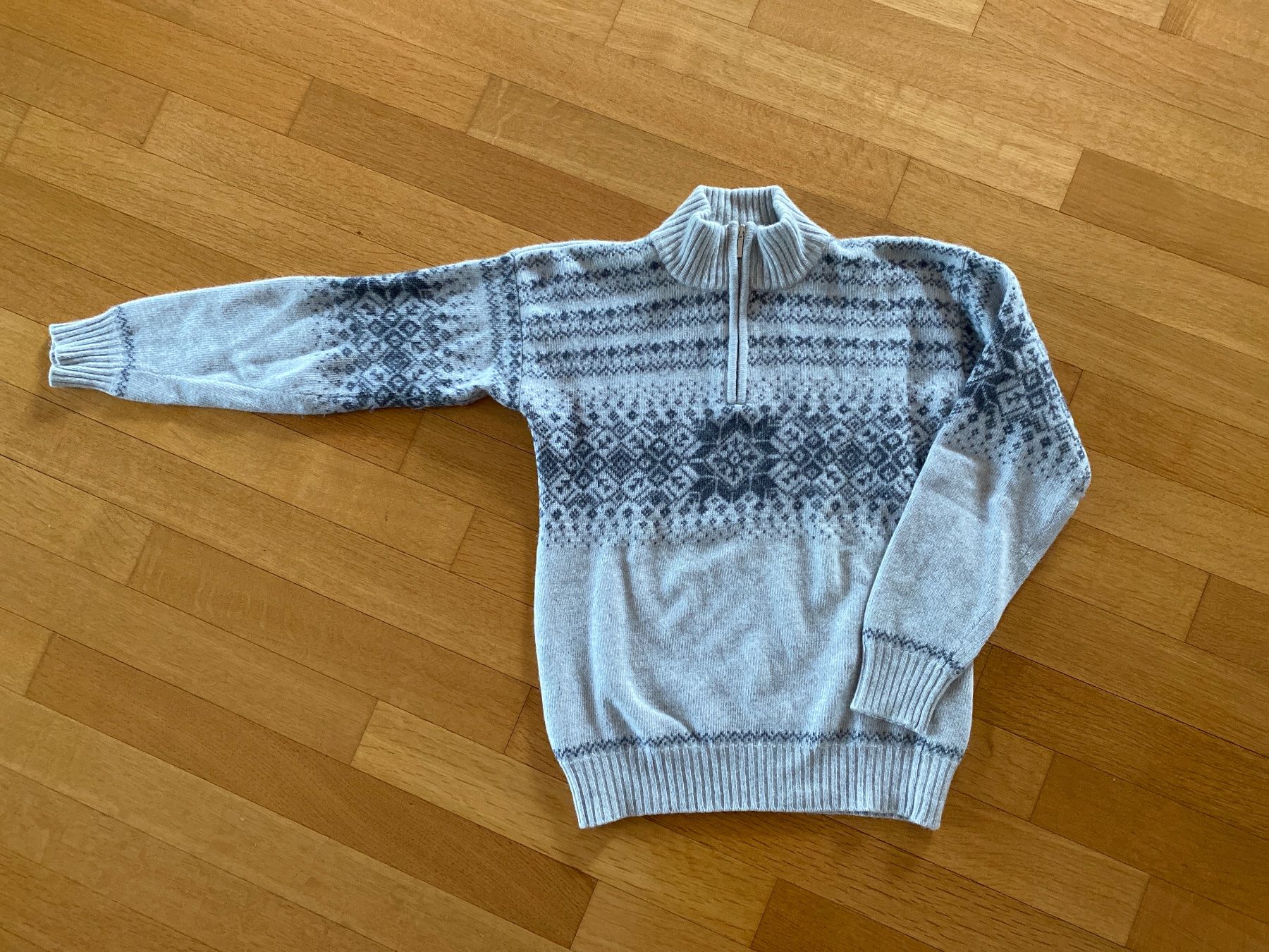 Pullover & Sweatshirts: Cashmere Pullover – Gebraucht aus Bern von hoover08