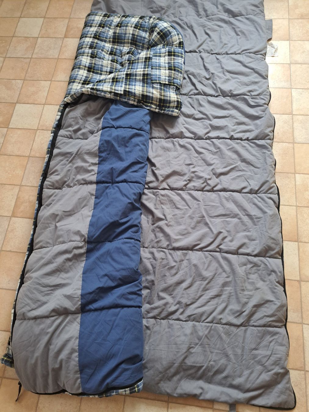Sacchi a pelo: Deckenschlafsack gross 220 x 100 cm – Usato da Schüpfheim venduto da madeleine69 1