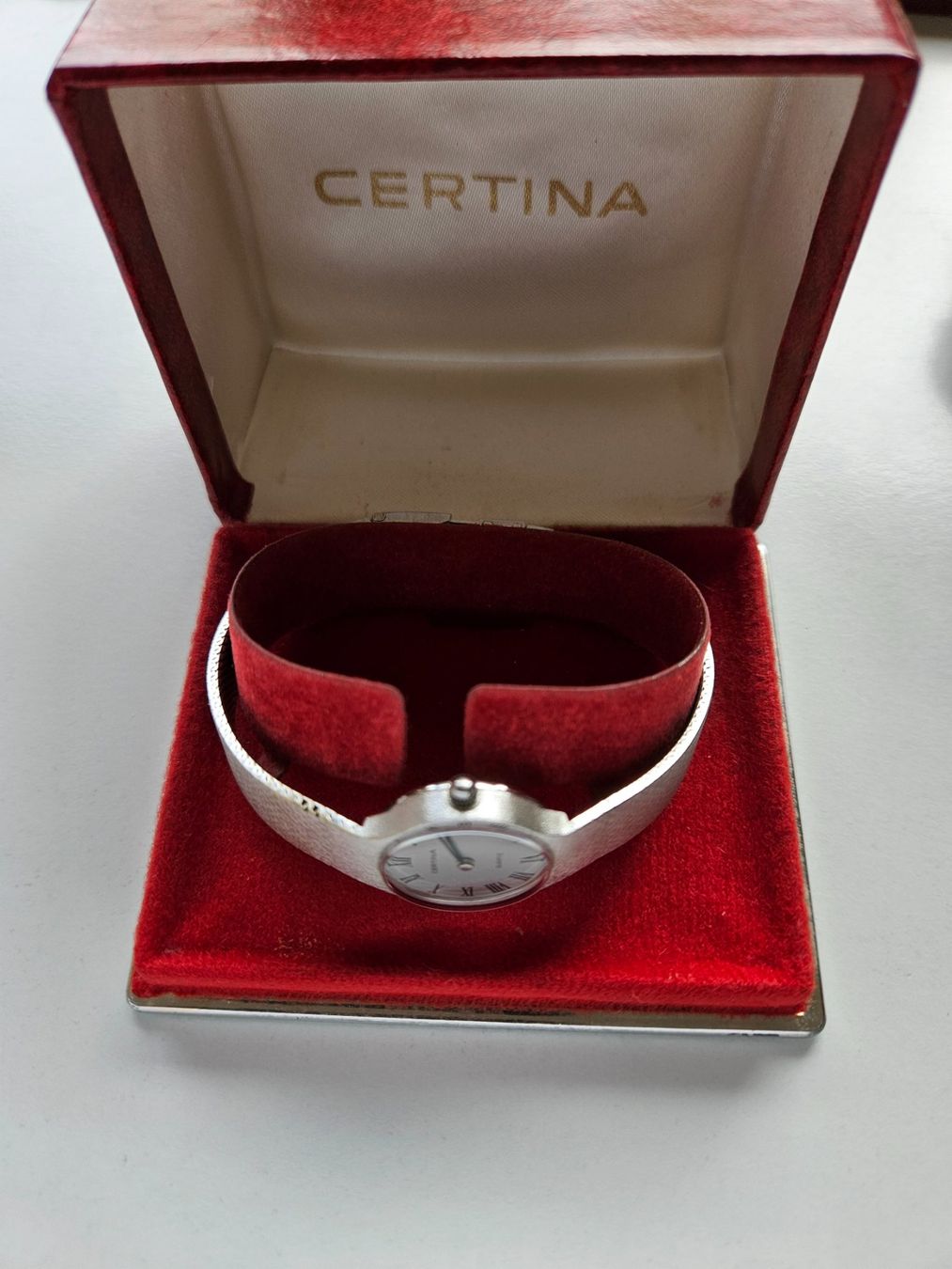 Certina Orologi: Certina Quartz Damenuhr mit Box – Usato da Berikon venduto da mmm21 6