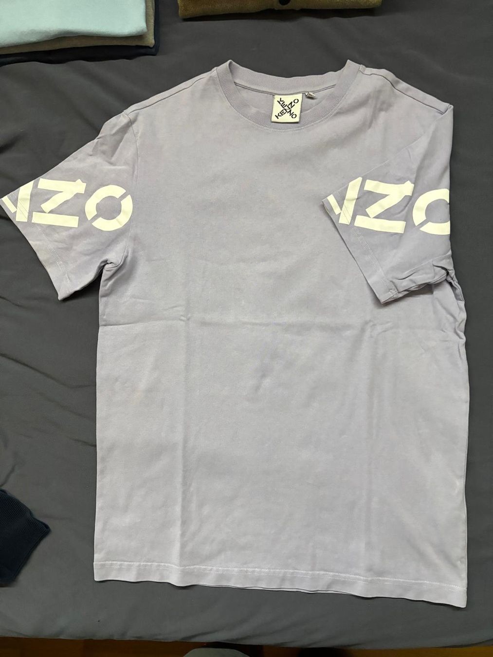 T-Shirts: Kenzo T-Shirt – Gebraucht aus Stettlen von jas_m8ld