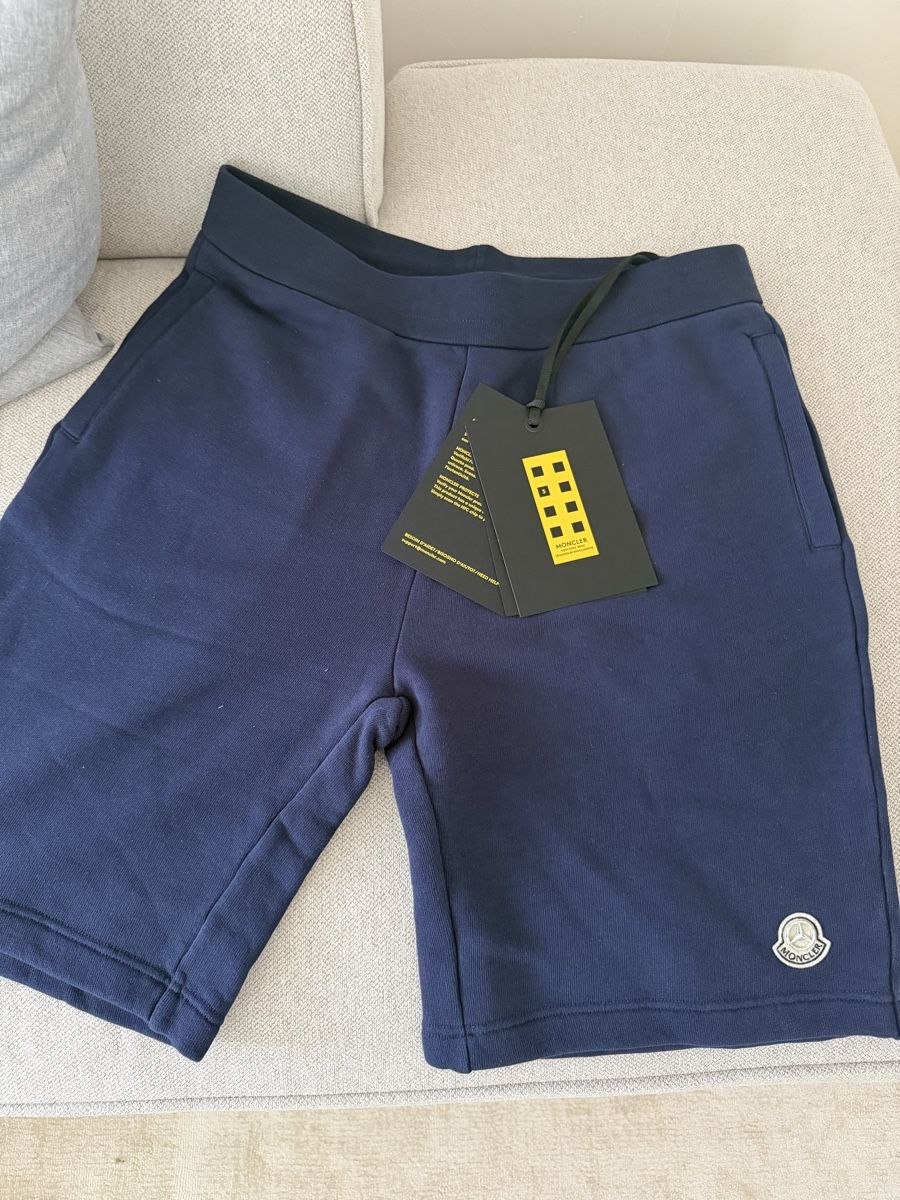 Moncler Pantaloni: Moncler Shorts blau Gr. XL – Nuovo e nell'imballaggio originale da Zürich venduto da ste_vwk8