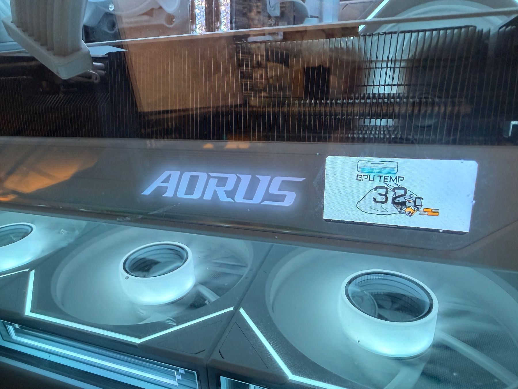 Gigabyte Cartes graphiques: Gigabyte AORUS GeForce RTX 5080 MASTER ICE – D'occasion à Kloten par sim_sp6q 1