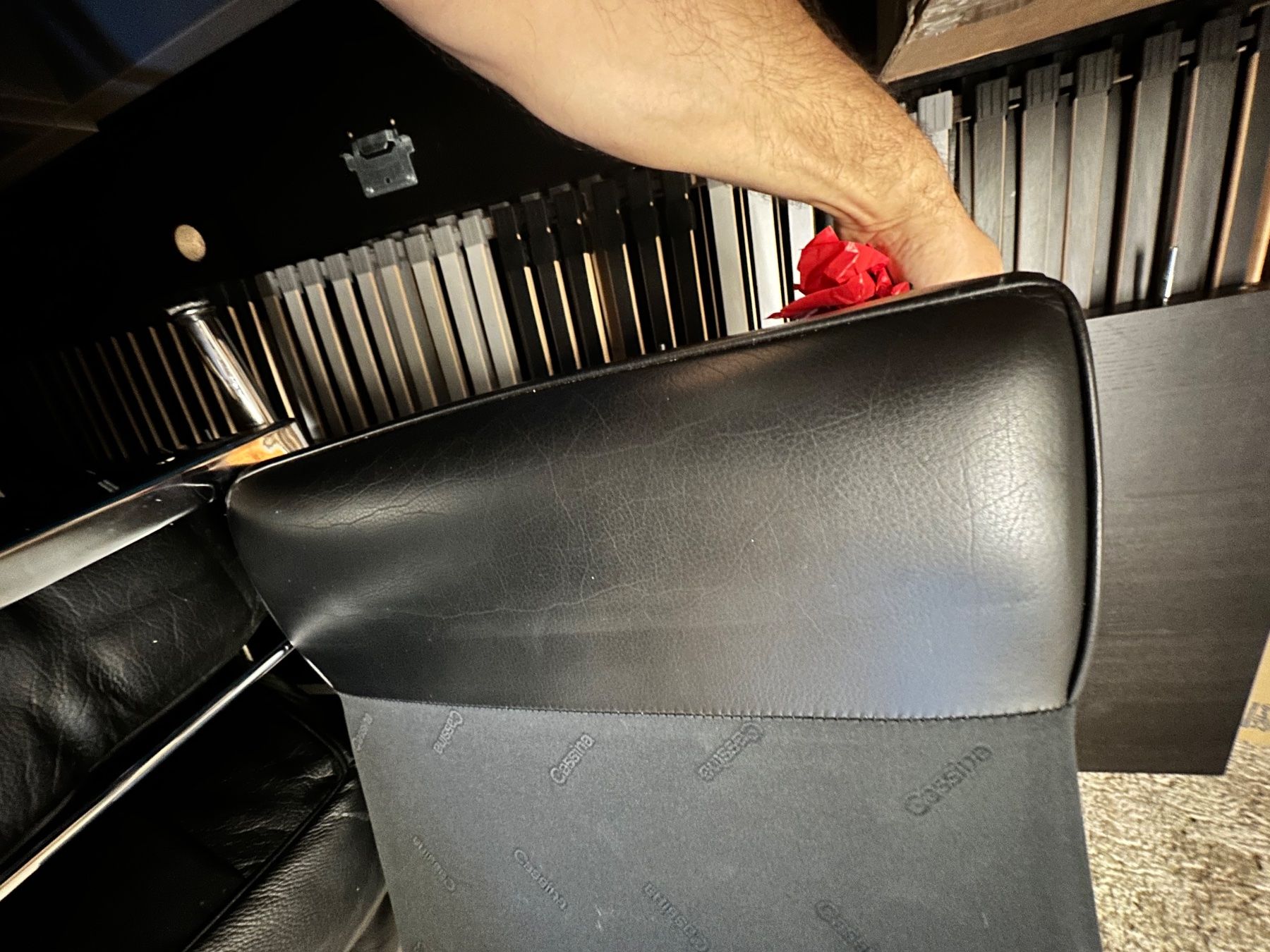 Le Corbusier Sessel: Lecorbusier Sessel Original Cassina LC2 – Gebraucht aus Diessenhofen von  6