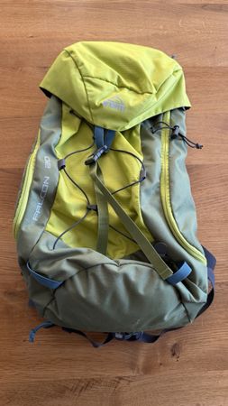 McKinley Falcon 20 Wanderrucksack, perfekt für Sommertouren!