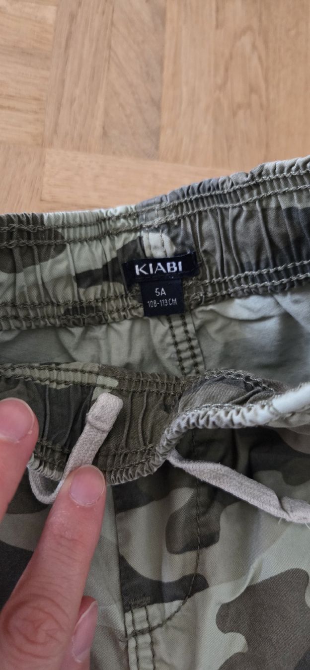 Pantaloni: short enfant 108 113 – Usato da Onex venduto da mel_gtk2 1