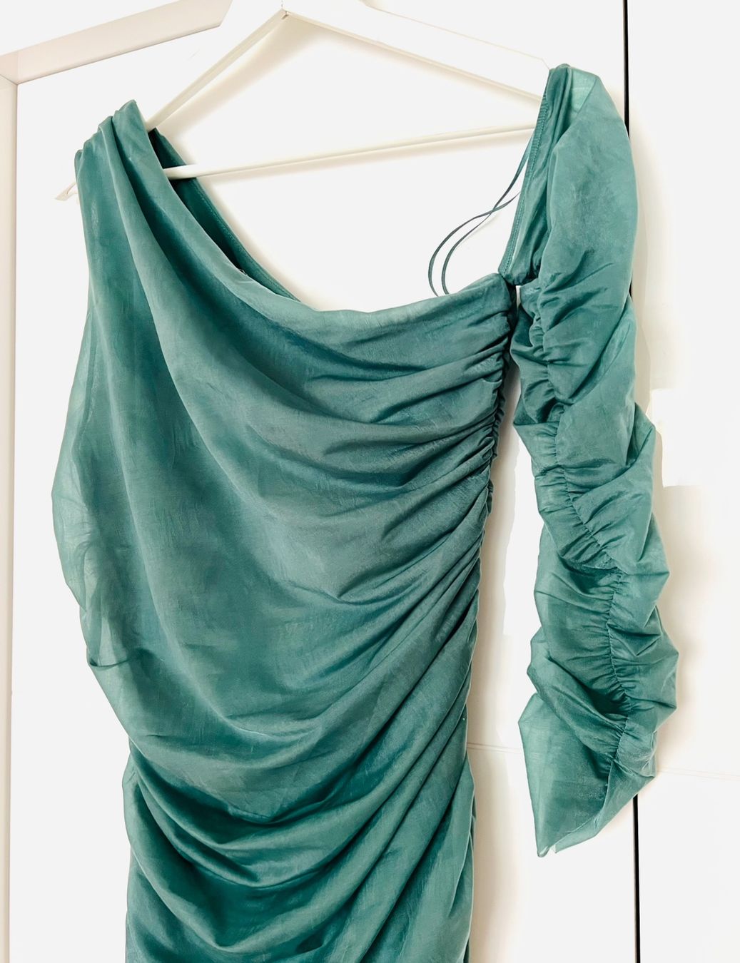 Zara Vestiti: PALE EMERALD DRESS FROM ZARA – Nuovo (secondo la descrizione) da Tagelswangen venduto da fireiceprincess 1