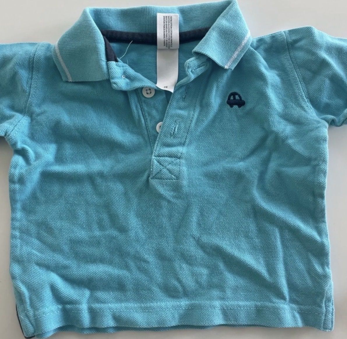 C&A Chemises, Tops & T-shirts: Poloshirt kurzarm blau mit Auto Grösse 74  – Neuf (Voir description) à Freidorf TG par nad_fxh7 1