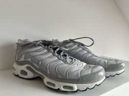 Nike Air Max TN Plus, Grau/Weiss, Grösse 44, Top Zustand