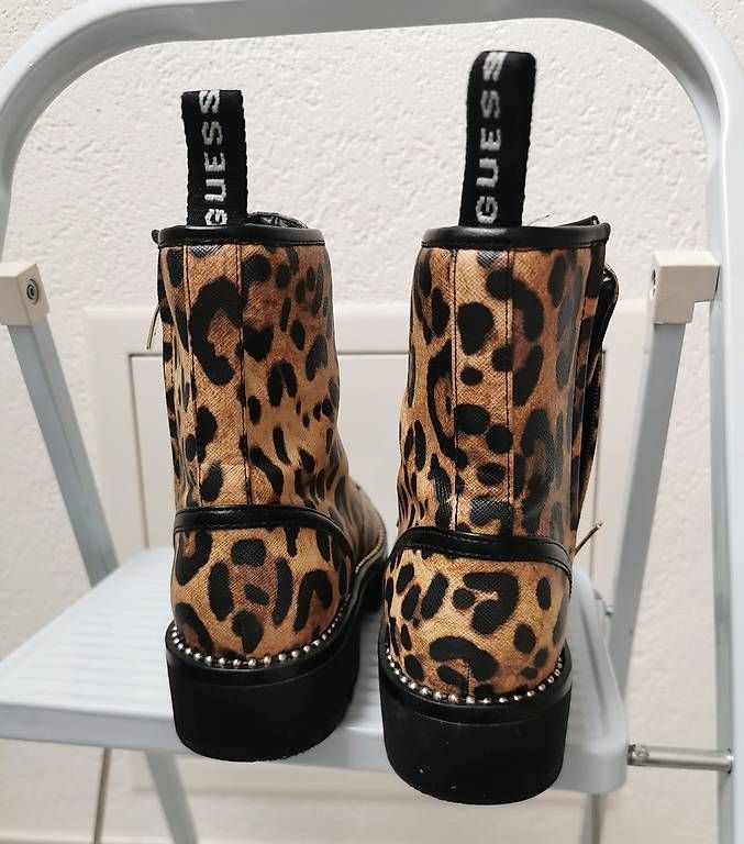 Scarpe da donna: GUESS - Leoprint Schuhe in Gr.40 – Usato da Zuchwil venduto da Miss-Sunshine 1