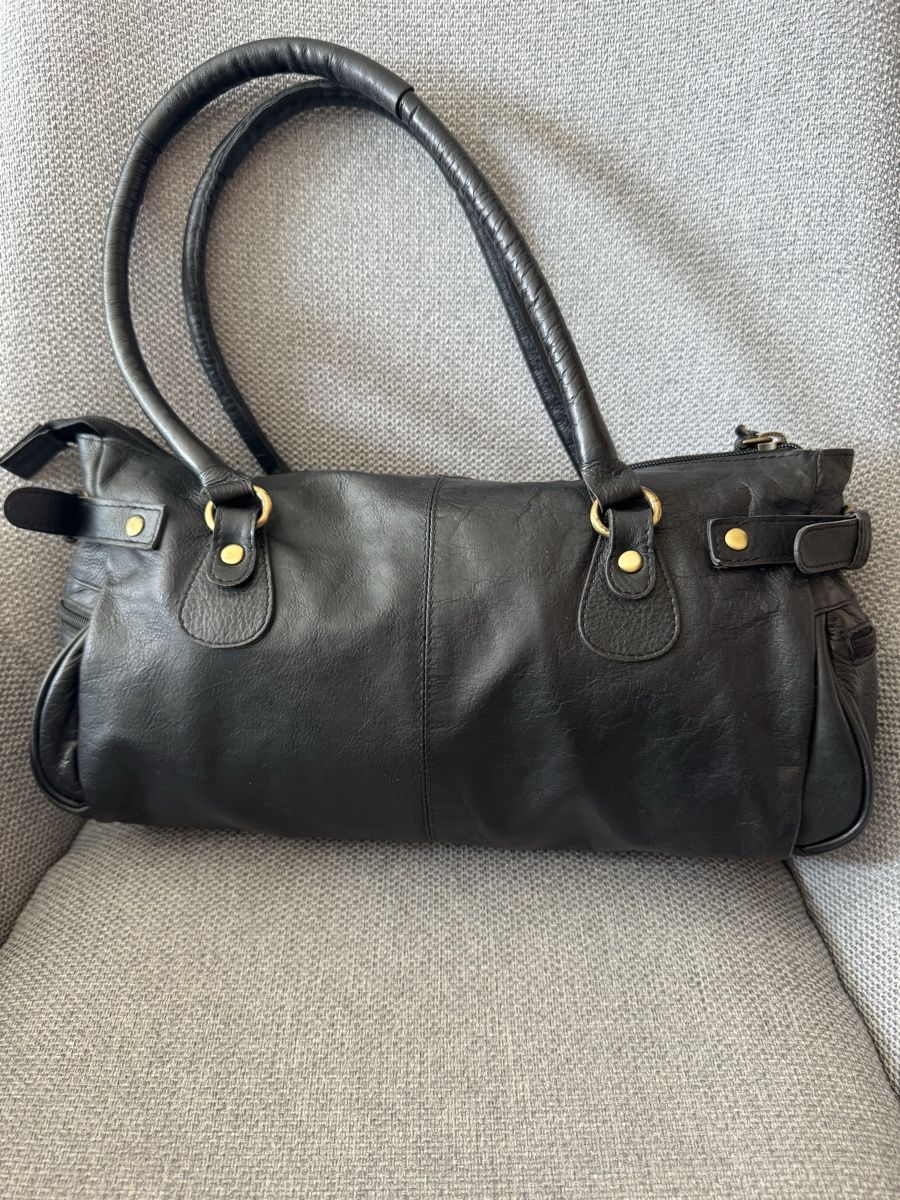 Sacs femmes: Y2K Ledertasche Jones Bootmaker  – D'occasion à Balsthal par Narulya 4