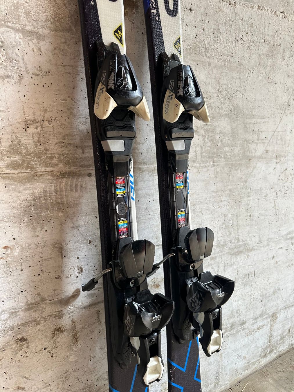 Salomon Sci: Salomon Jr Ski 130CM – Usato da Emmenbrücke venduto da karkarkar 2