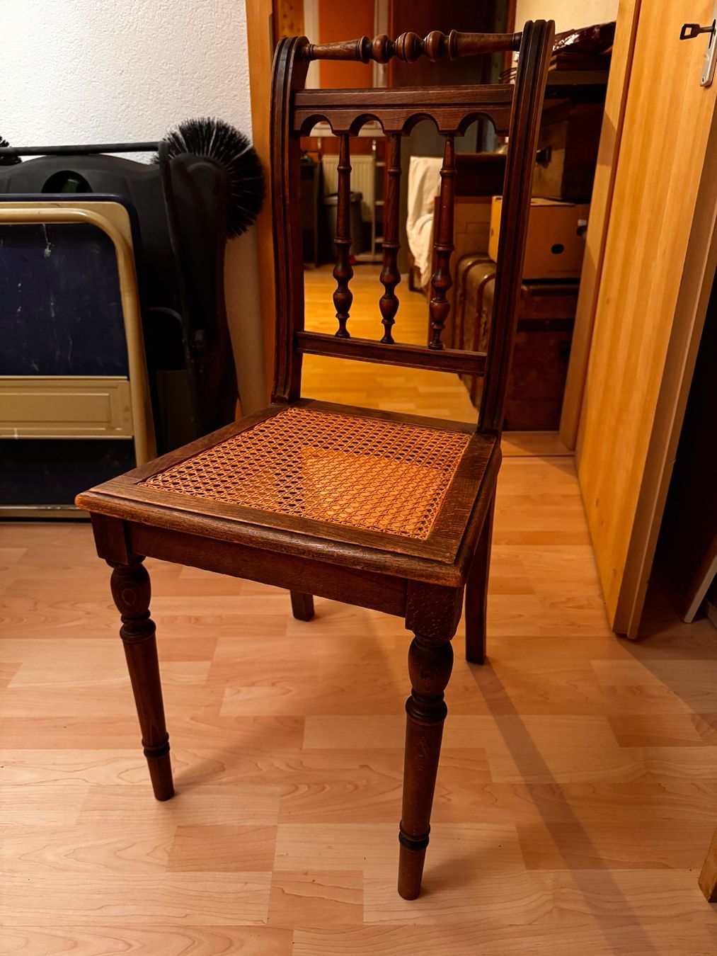 Sedie: Chaise ancienne bois cannage bon état – Usato da Develier venduto da cabmic