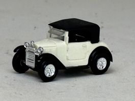 GB1- Brekina BMW Dixi Cabrio geschlossen weiss/schwarz