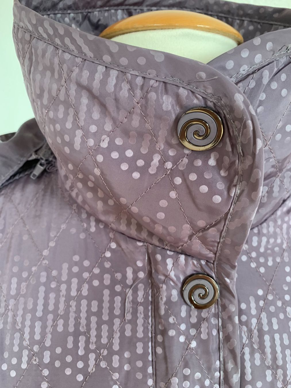 Jacken: SATURNE Damen Jacke, Gr. 44, Lila – Gebraucht aus Worb von farben20zauber 1