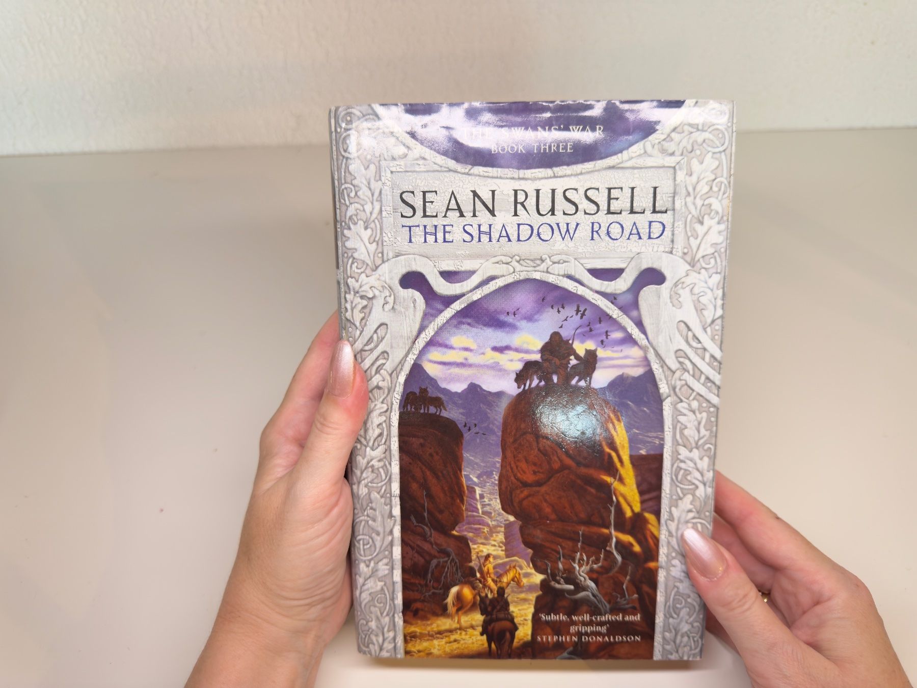 Libri: NOVEL: Sean Russel, The Shadow Road – Usato da Grosswangen venduto da English_books
