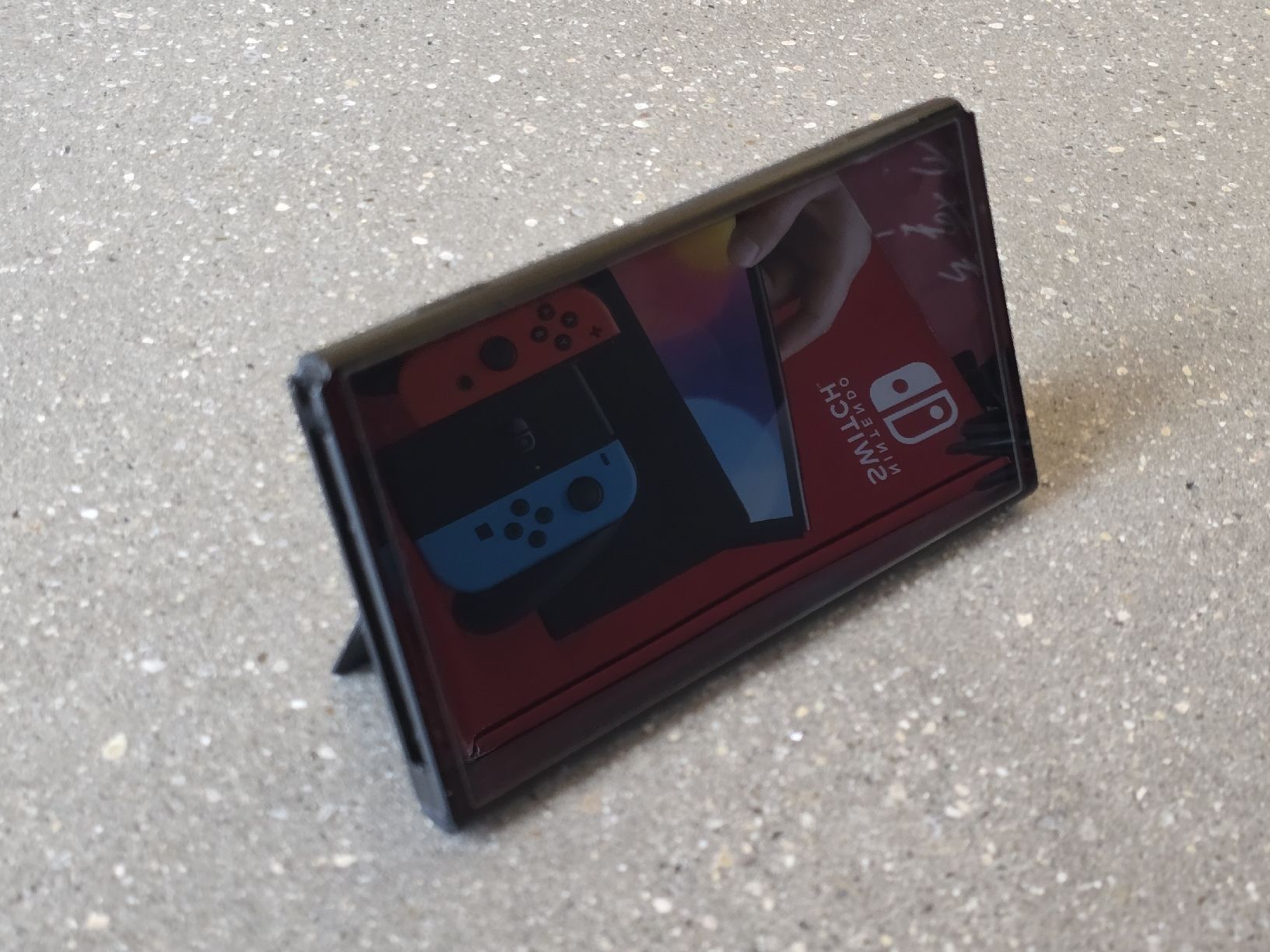 Nintendo Console: NINTENDO SWITCH OLED – Usato da Therwil venduto da Kontrolle 1