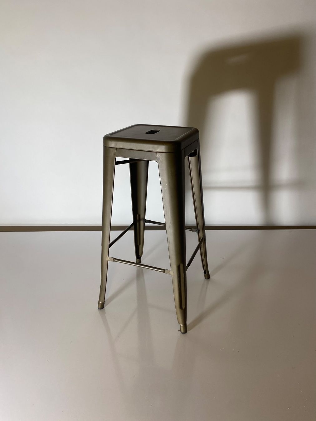 Hocker: Barhocker Metall patina gebraucht – Gebraucht aus Otelfingen von dekor01