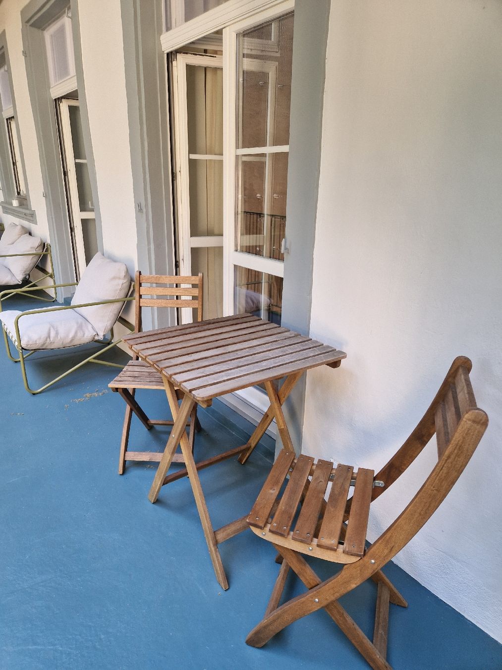 Tische: Holz Gartentisch und 2 Stühle Askholmen, Ikea – Gebraucht aus Basel von Musawida 1