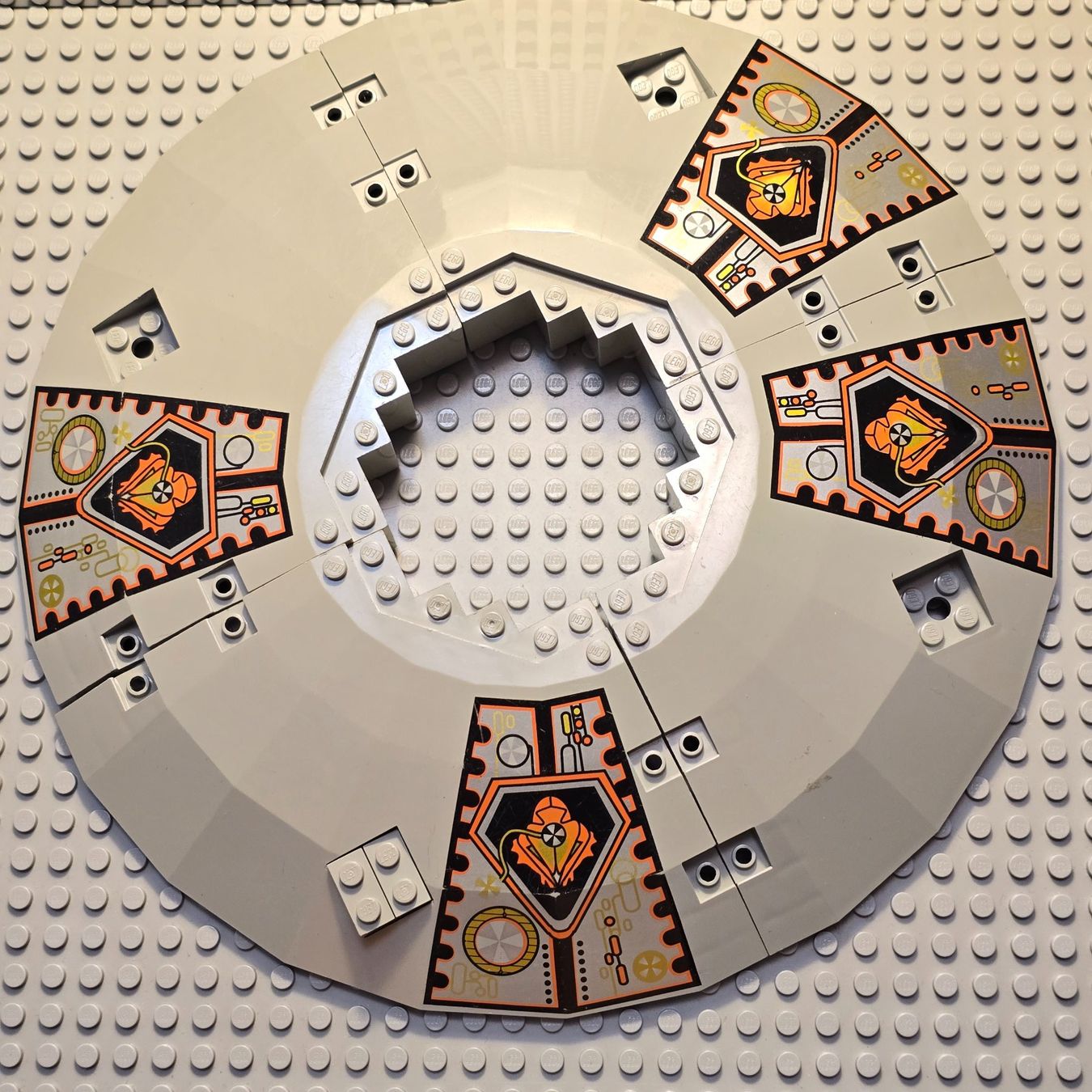 Lego Kit di costruzioni: Lego 4 x System Paneel Ufo Muster – Usato da Basel venduto da Swi-7621