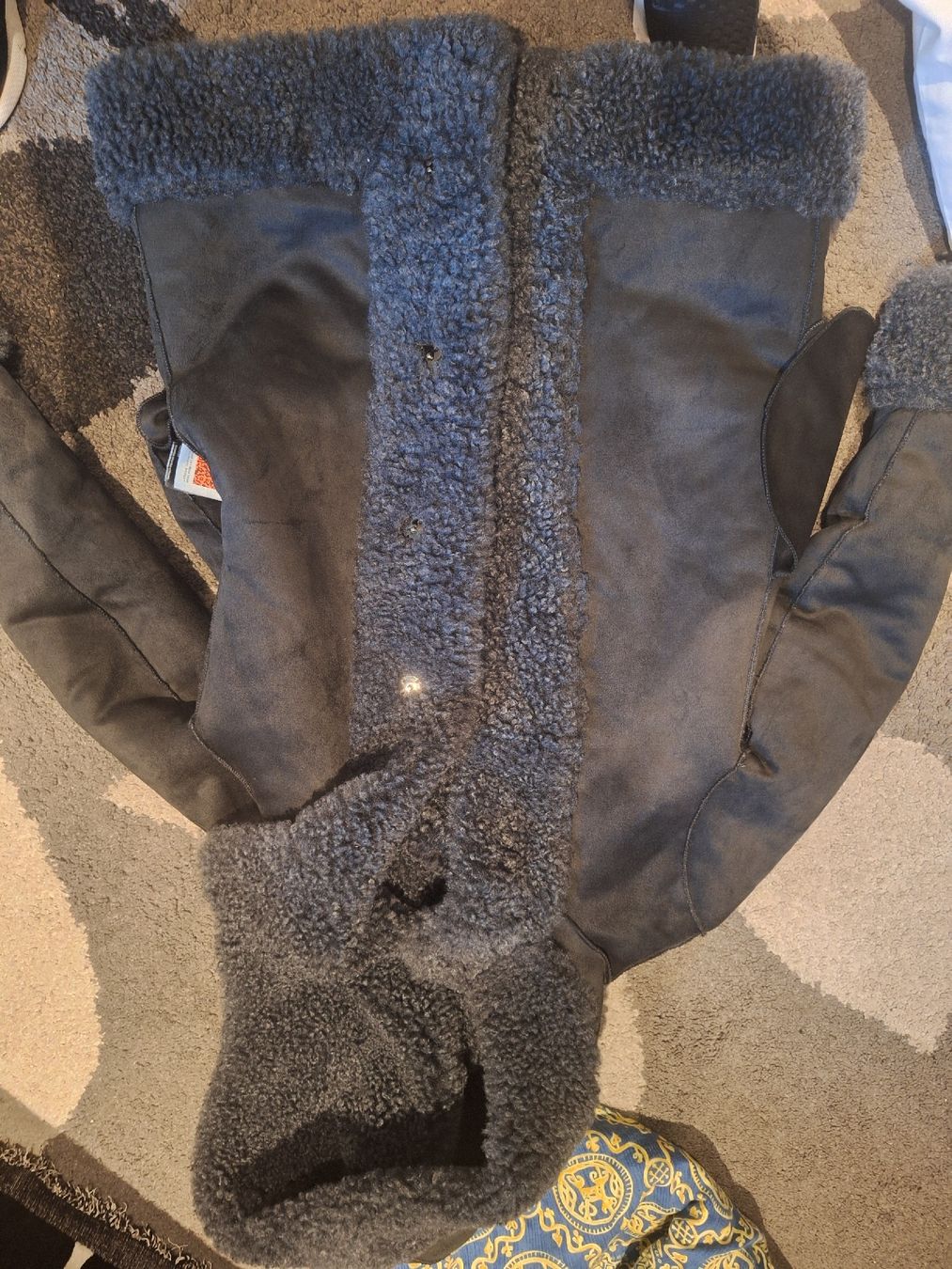 Vestes: giacca – Neuf avec emballage d'origine à Rovio par pri_ml8y