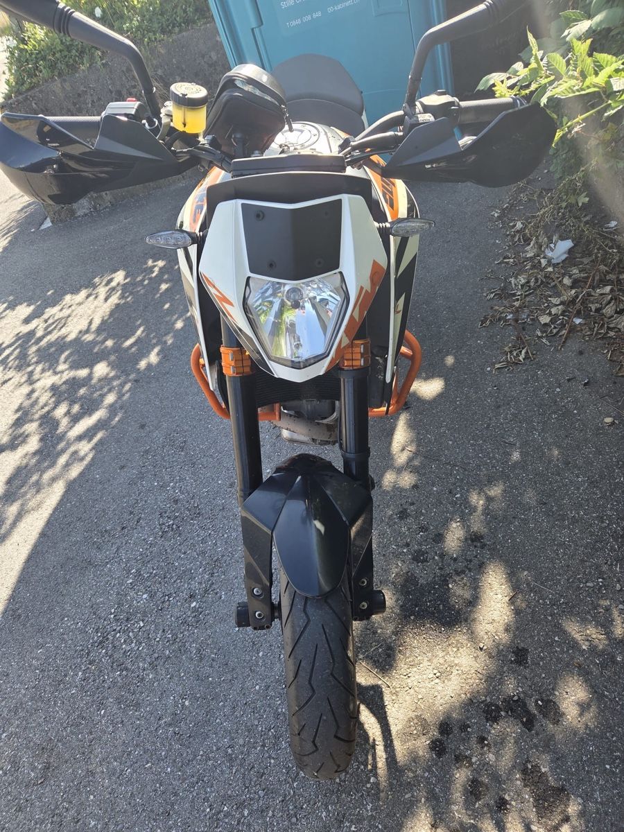 Strada: KTM 690 Duke  – Nuovo (secondo la descrizione) da Buchs AG venduto da iri_9qjp 4