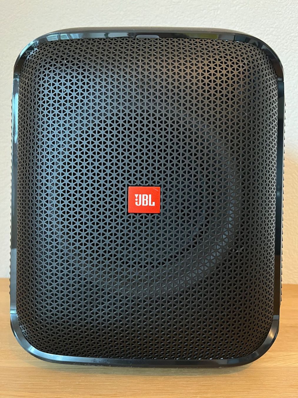 JBL Casse acustiche: JBL PartyBox Encore Essential – Usato da Delémont venduto da Taccos 2