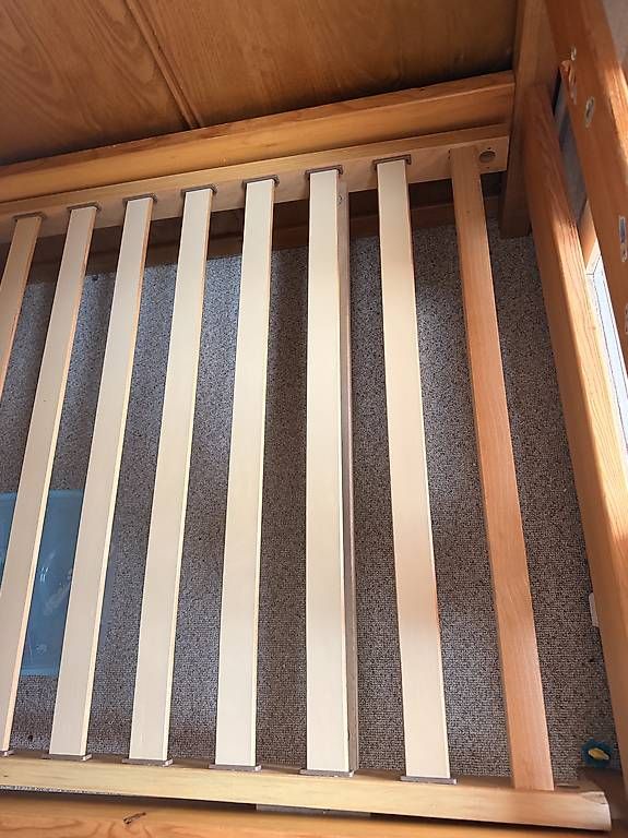 Letti: Holzbett mit Matratze – Usato da Gwatt (Thun) venduto da Glahad 4