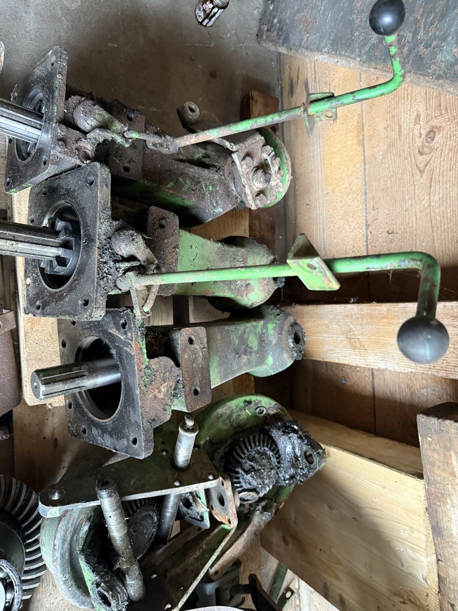 Schilter Traktoren: Schilter Ersatzteile – Gebraucht aus Bennwil von Ford5600t 2