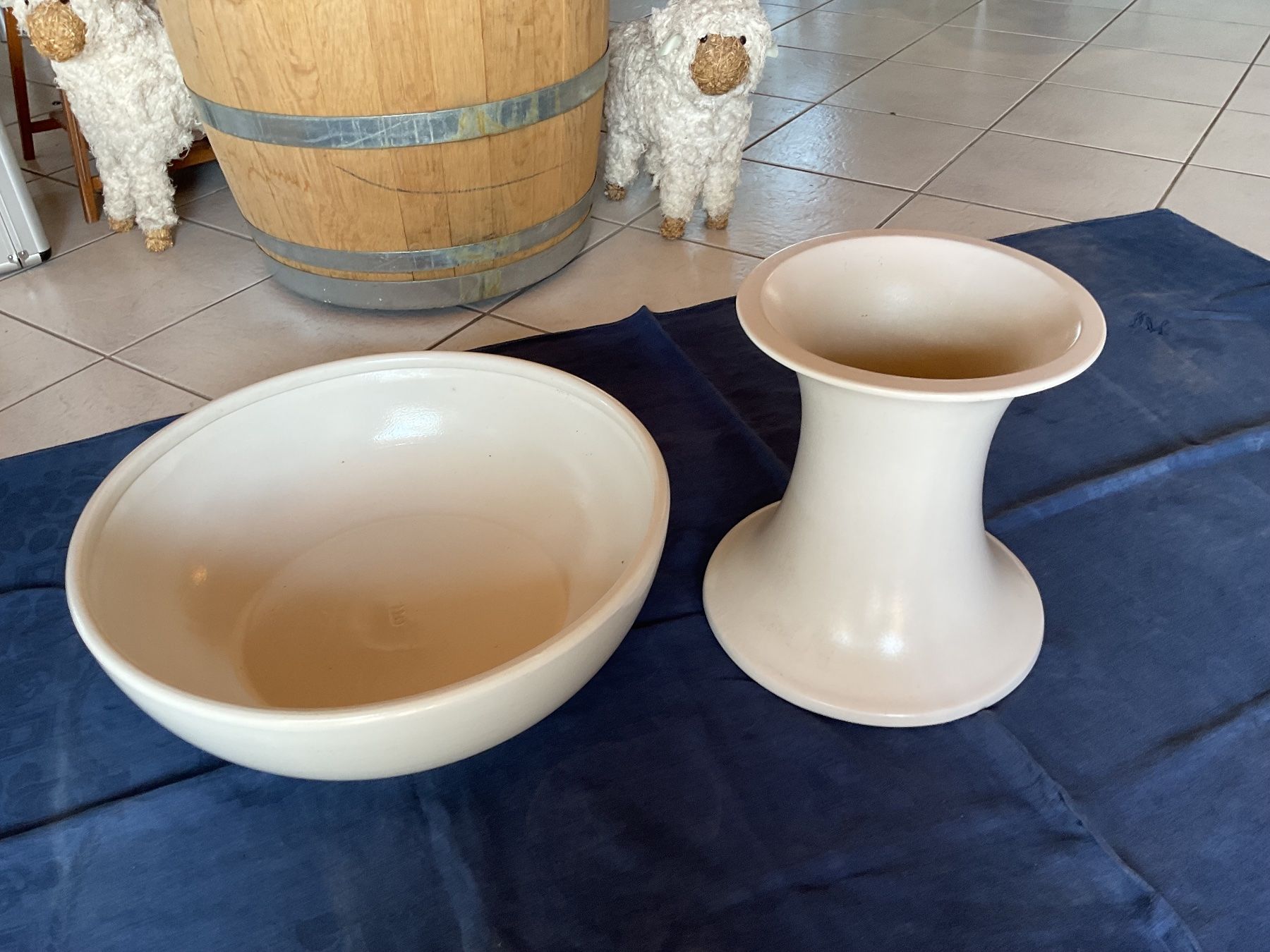 Schalen: Schale für Pflanzen oder Zimmerbrunnen – Gebraucht aus Thalwil von Mustang.California 2