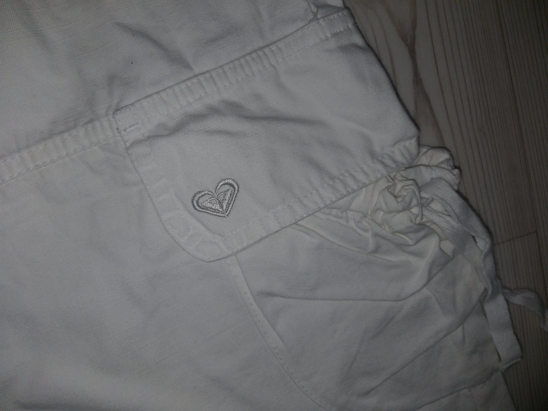 Roxy Pantaloni: Pantalon / Hose ROXY    Taille / Grosse 16 – Usato da Cossonay-ville venduto da Super-Price-Quality 1
