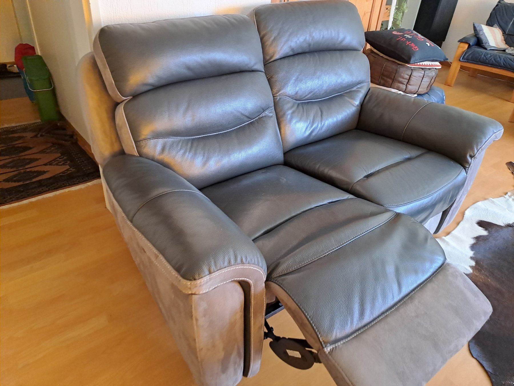 Divani: Sofas 1- uns 2-Sitzplätze aus grauem Echtleder und Alcantara – Usato da Wettswil venduto da pat_7ry7 3