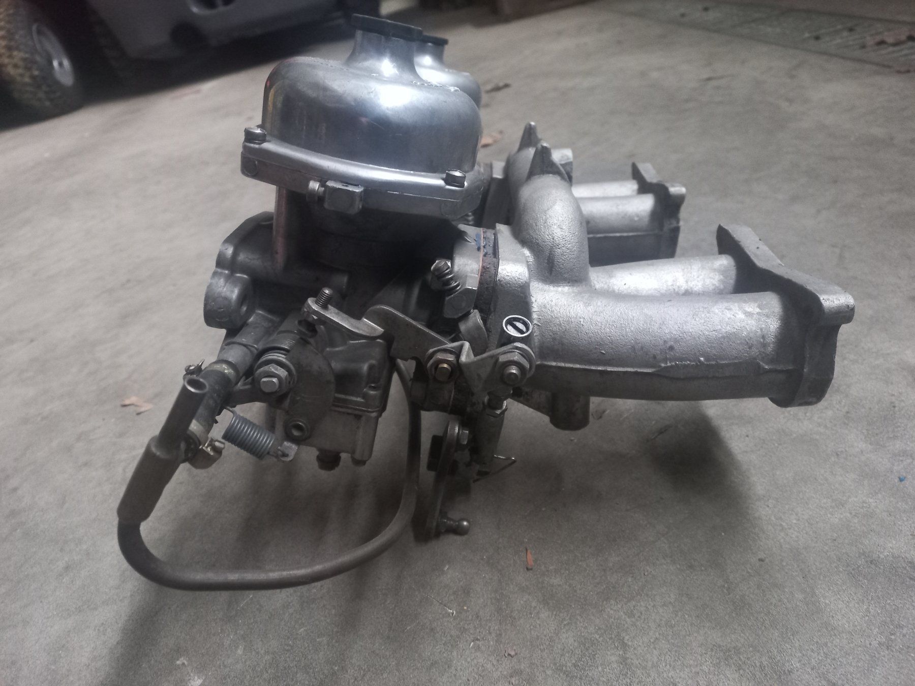 Triumph Tutti pezzi di ricambio auto: Oldtimer Stromberg 175CD  - Doppelvergaser Anlage Triumph TR – Usato da CH - DULLIKEN venduto da swissclassicparts 3