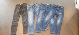4x Jeans- Hosen Gr. 134 mit je 1 Loch