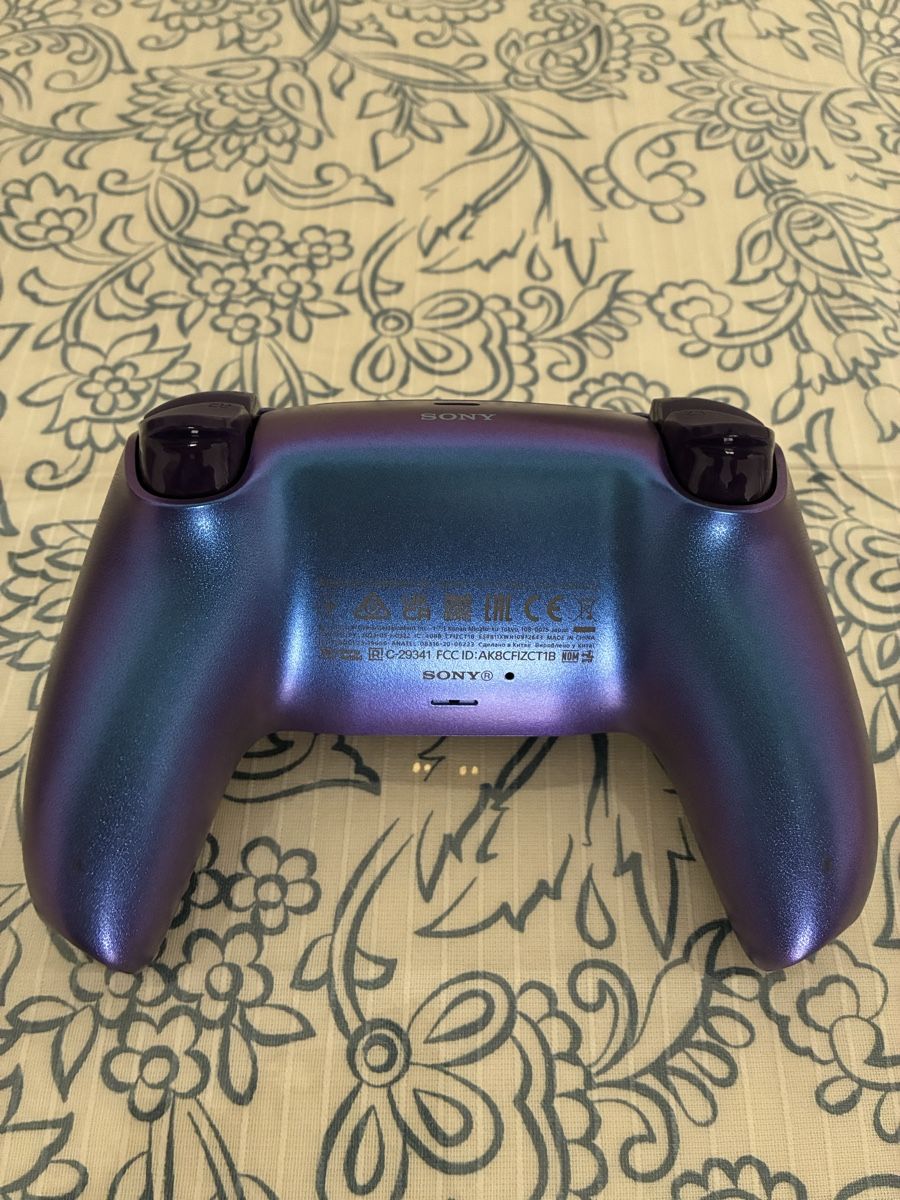 Sistema di controllo: Sony PS5 DualSense Controller Cosmic Red - Neuwertig! – Nuovo (secondo la descrizione) da Basel venduto da Pardesi84 1