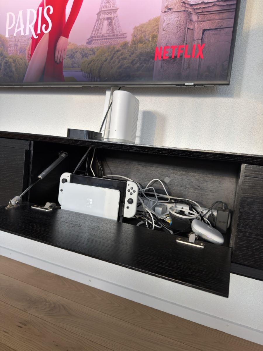 TV Möbel: Tv kommode, sideboard – Gebraucht aus Berg SG von dp248 4