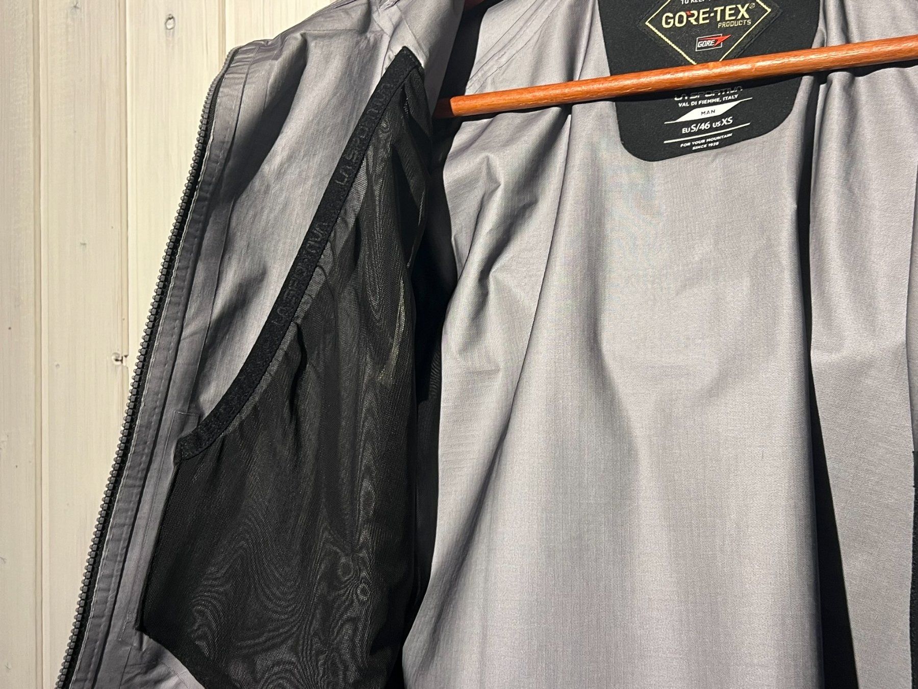 Giacche: La Sportiva Cornier Gore Tex Mountaineering Shell-Jacket – Nuovo (secondo la descrizione) da Bättwil venduto da Partner3 6